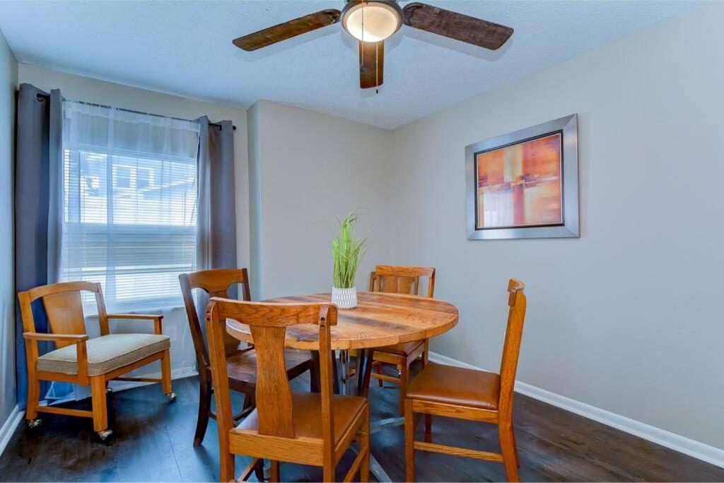 》Executive Apartment Near Armature Works-Room For Six, Full Kitchen《 Tampa Eksteriør billede